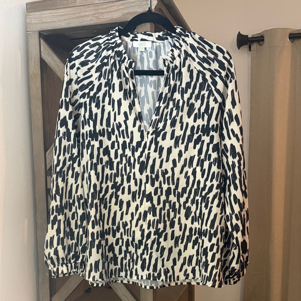 Jade black and white Abstract Blouse